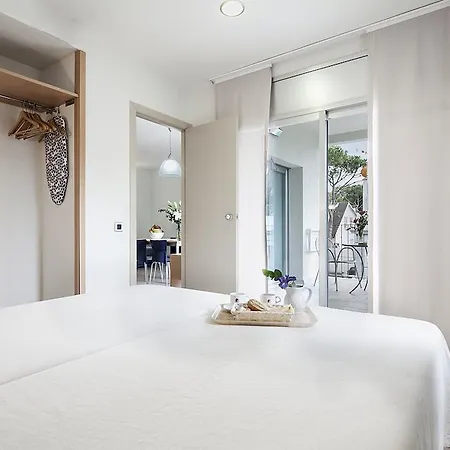 Aparthotel Porta Coeli Castelldefels