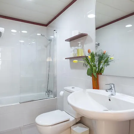 Porta Coeli Aparthotel Castelldefels