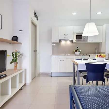 Appart hôtel Porta Coeli 3*